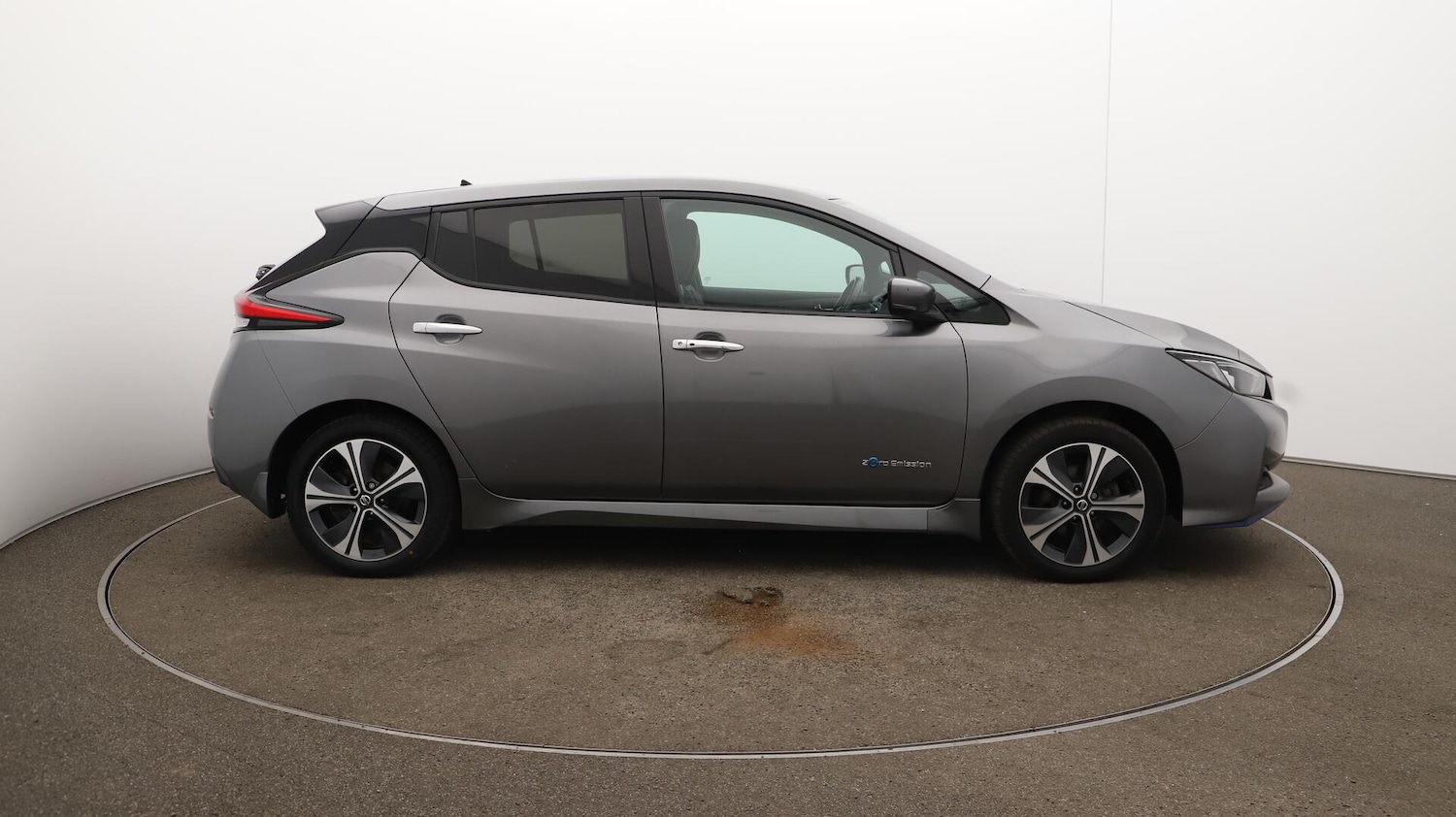 Used Nissan Leaf 2021 for sale - 76099204: Photo 38