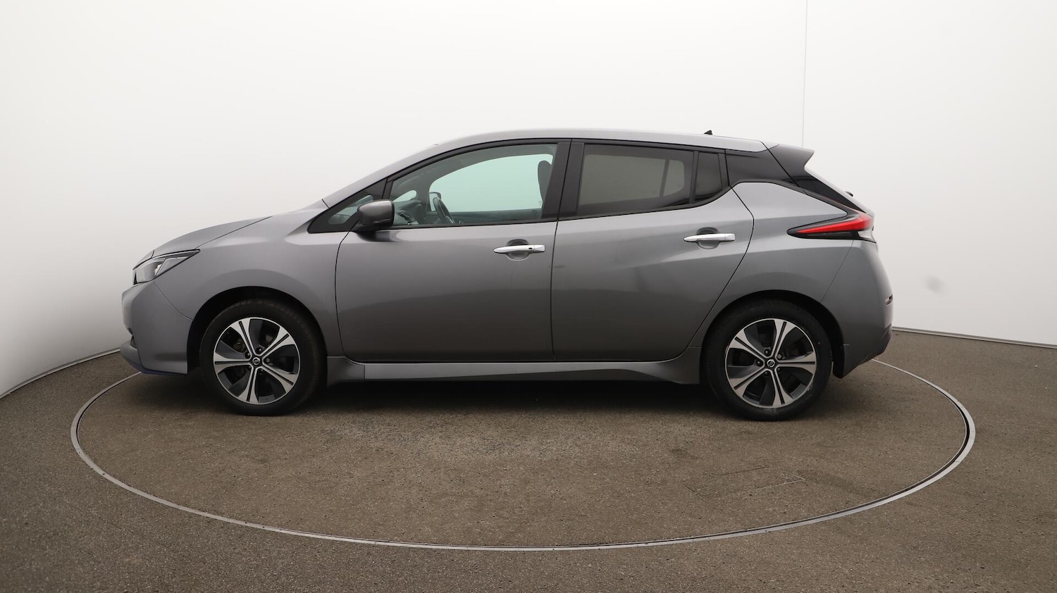 Used Nissan Leaf 2021 for sale - 76099204: Photo 64