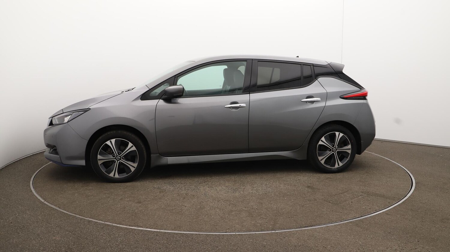 Used Nissan Leaf 2021 for sale - 76099204: Photo 65