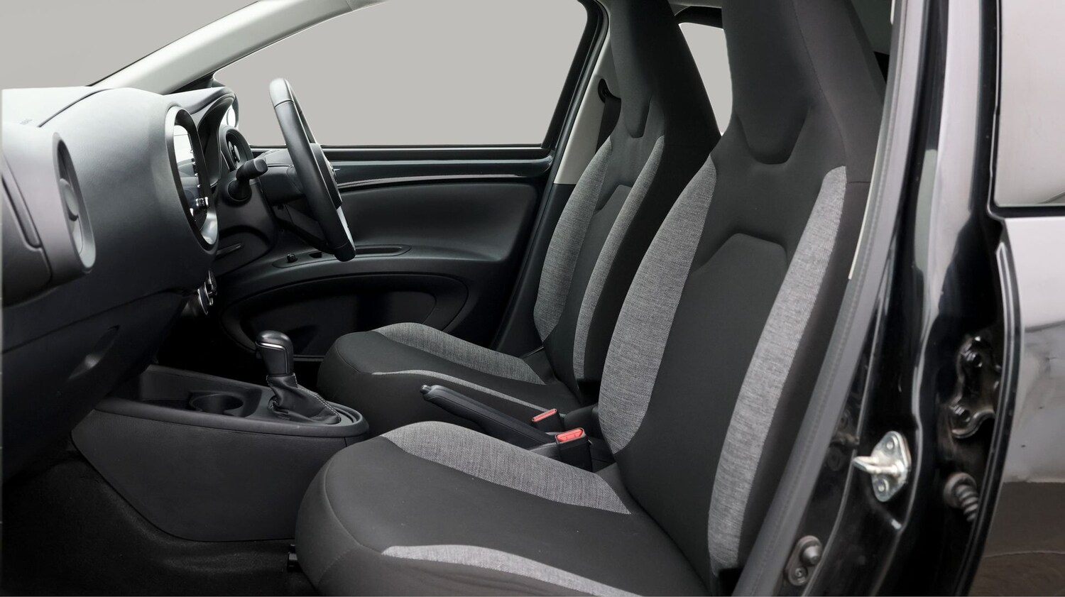 Used Toyota Aygo X 2023 for sale - 77258027: Photo 14