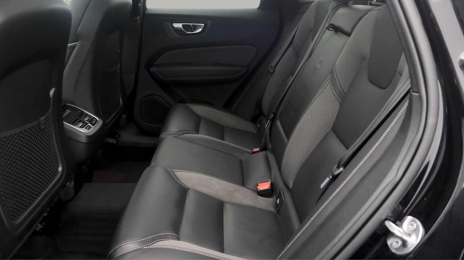 Used Volvo XC60 2022 for sale - 77329404: Photo 16