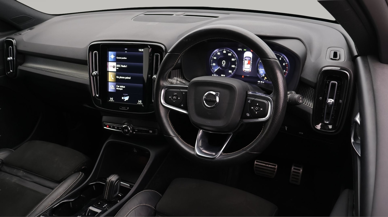 Used Volvo XC40 for sale - 77461003: Photo 9