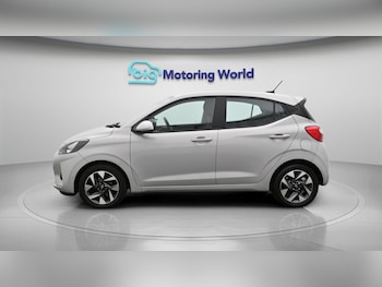 Used Hyundai i10 2024 for sale - 79111659: Photo