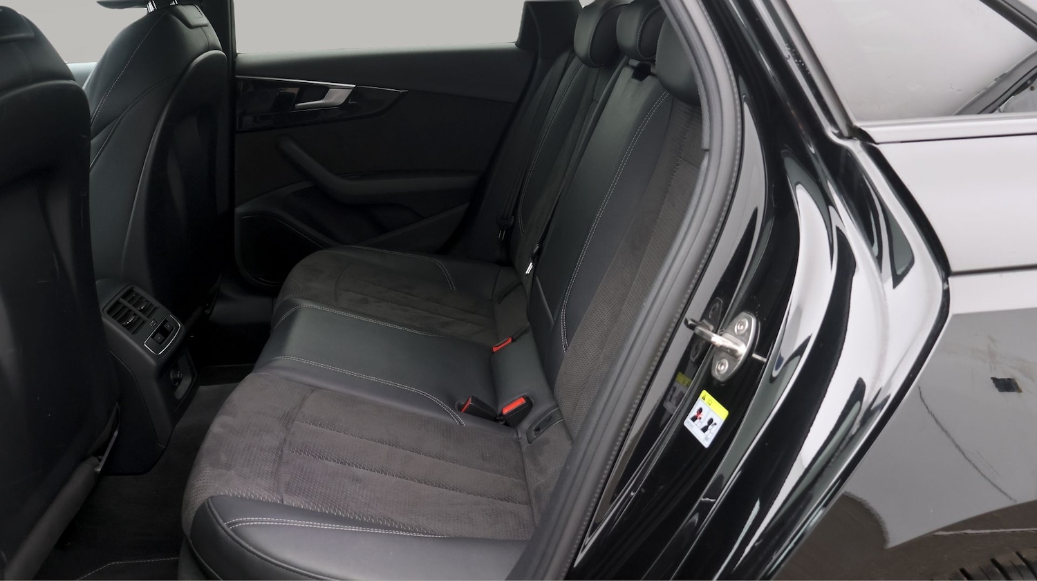 Used Audi A4 2019 for sale - 77983844: Photo 16