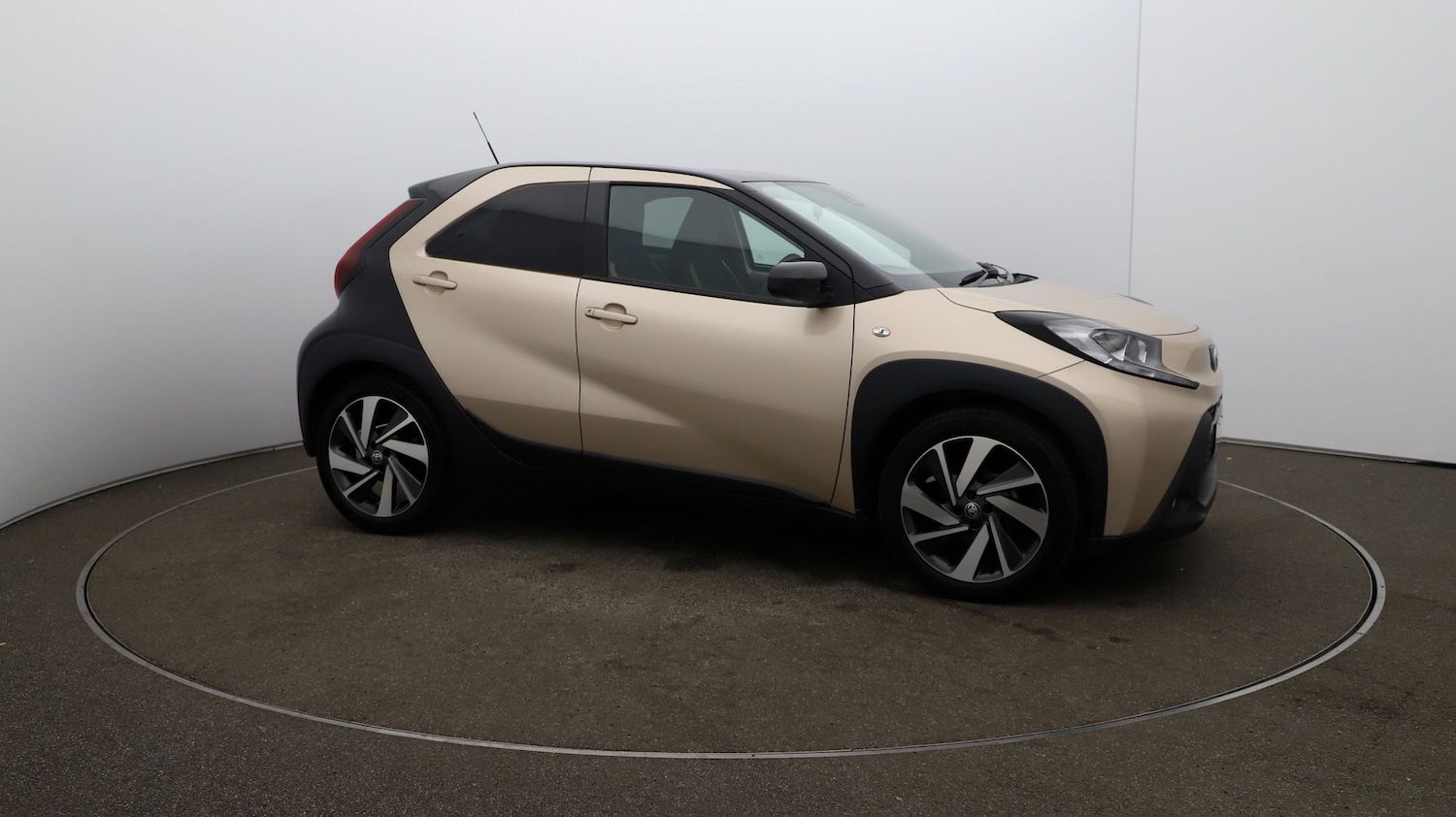 Used Toyota Aygo X 2023 for sale - 76809636: Photo 38