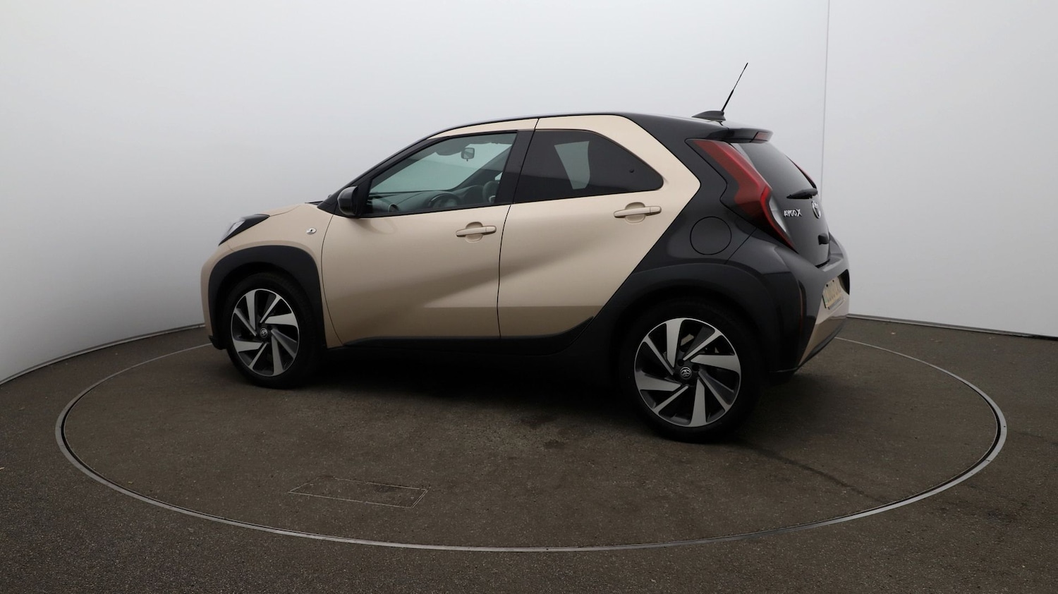 Used Toyota Aygo X 2023 for sale - 76809636: Photo 39