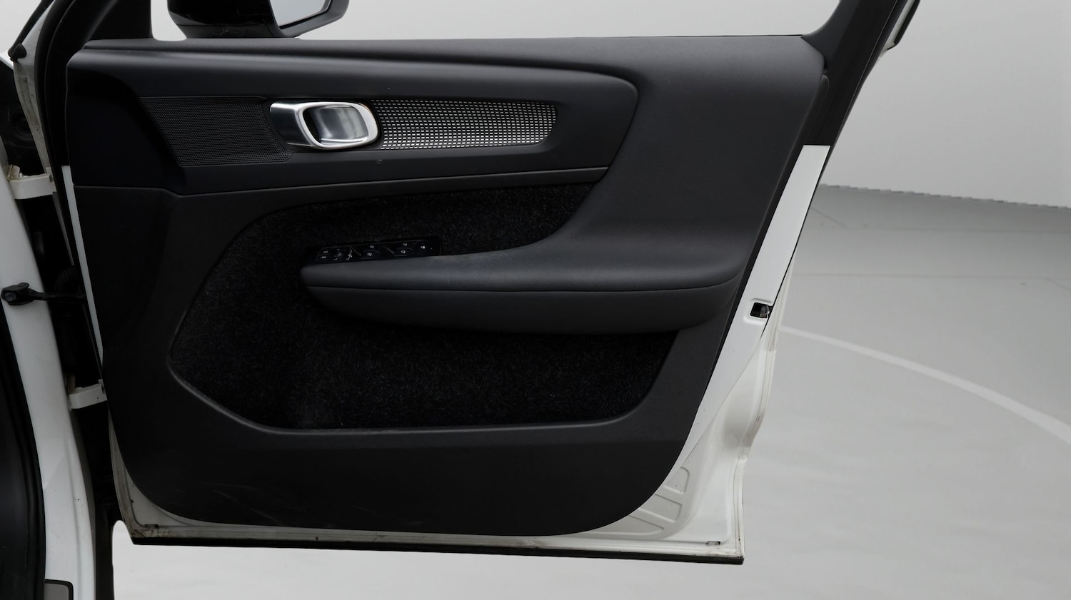 Used Volvo XC40 2021 for sale - 77310406: Photo 15