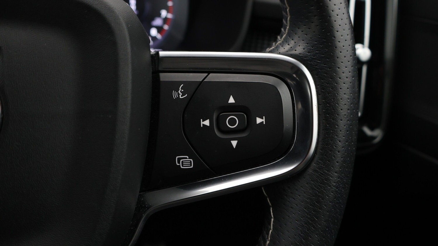 Used Volvo XC40 2021 for sale - 77310406: Photo 23