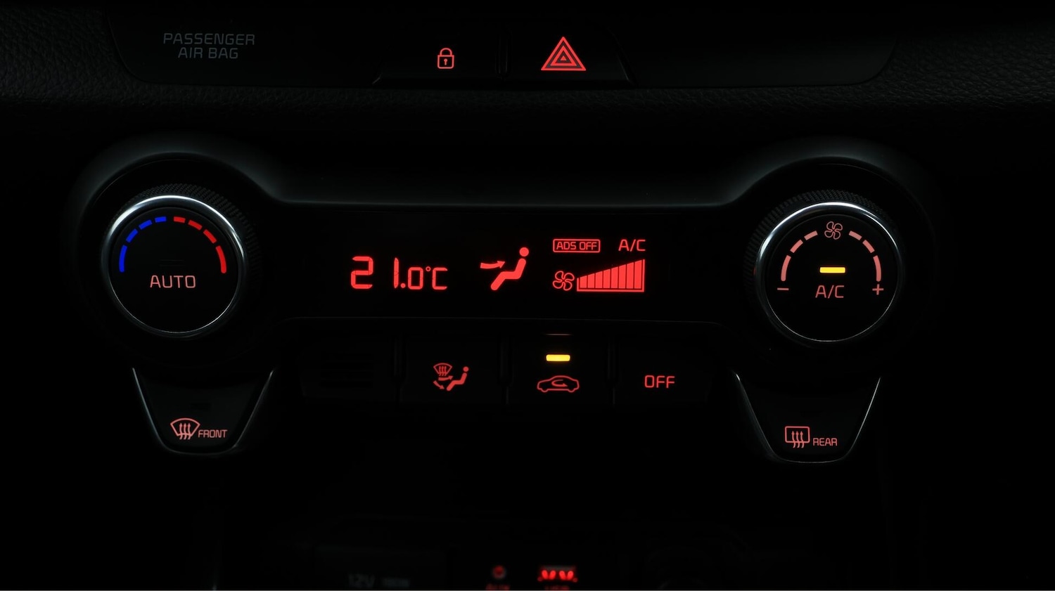 Used Kia Stonic 2020 for sale - 76059651: Photo 13