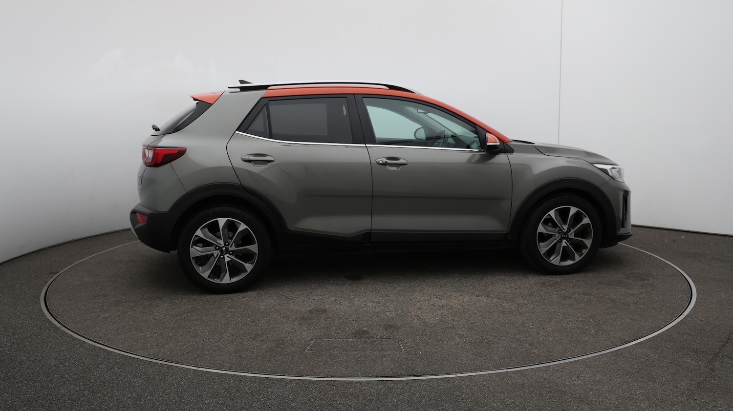 Used Kia Stonic 2020 for sale - 76059651: Photo 52