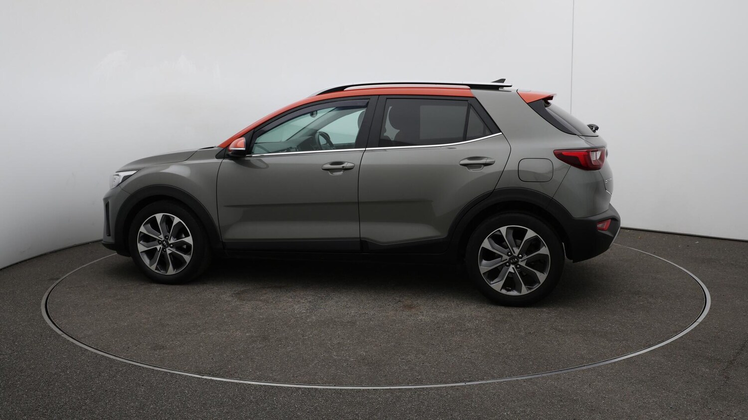 Used Kia Stonic 2020 for sale - 76059651: Photo 60