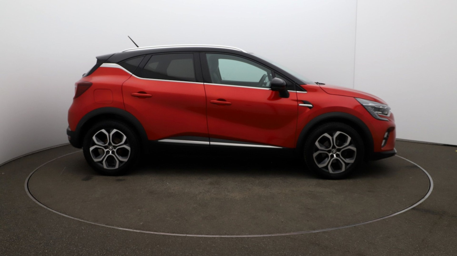 Used Renault Captur 2022 for sale - 76853964: Photo 40