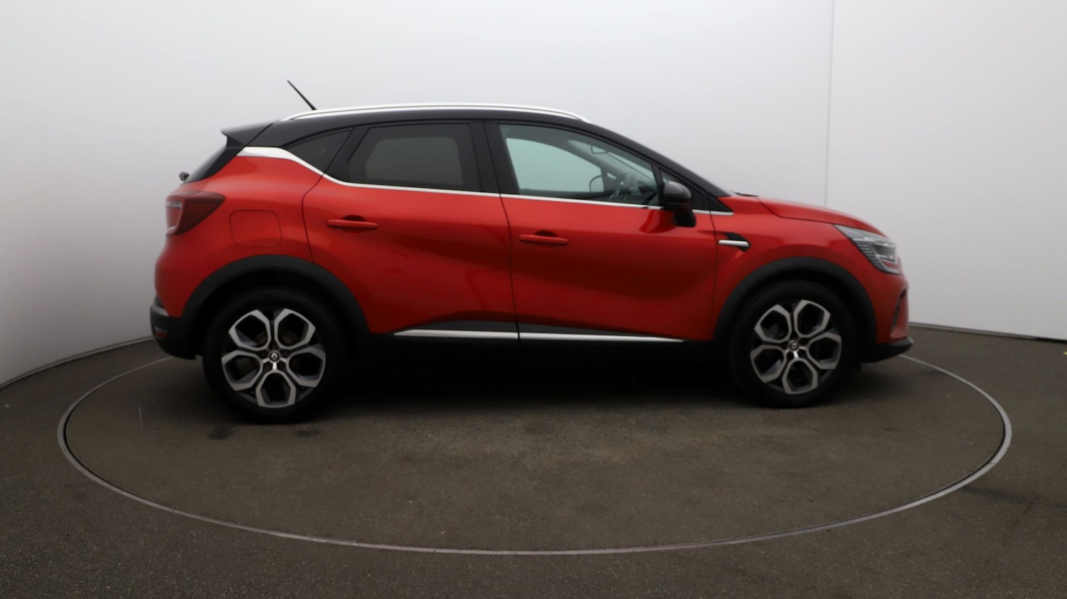 Used Renault Captur 2022 for sale - 76853964: Photo 41