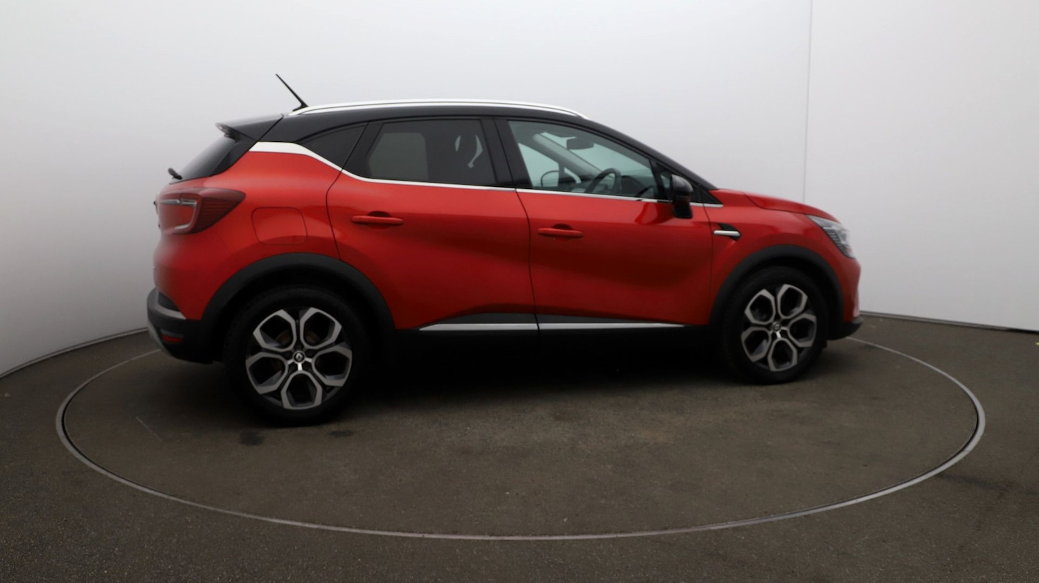 Used Renault Captur 2022 for sale - 76853964: Photo 42
