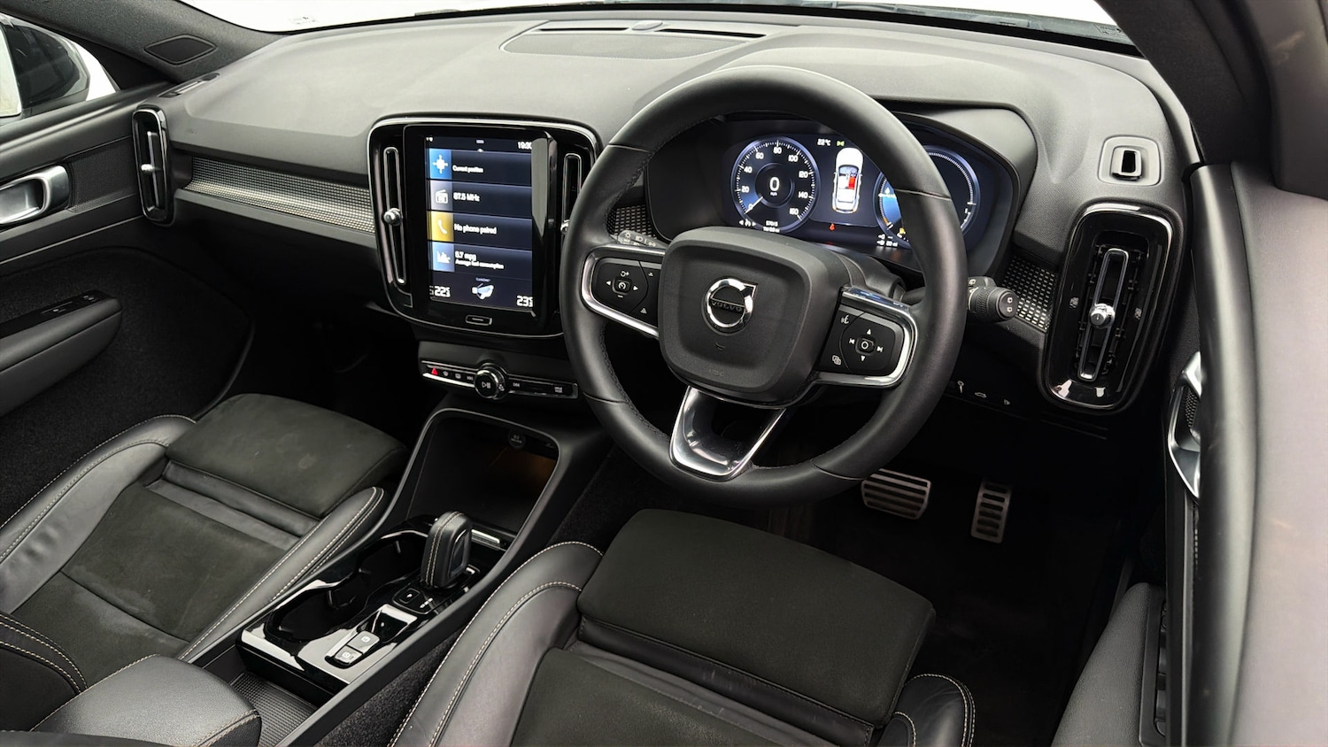 Used Volvo XC40 2022 for sale - 78183129: Photo 9