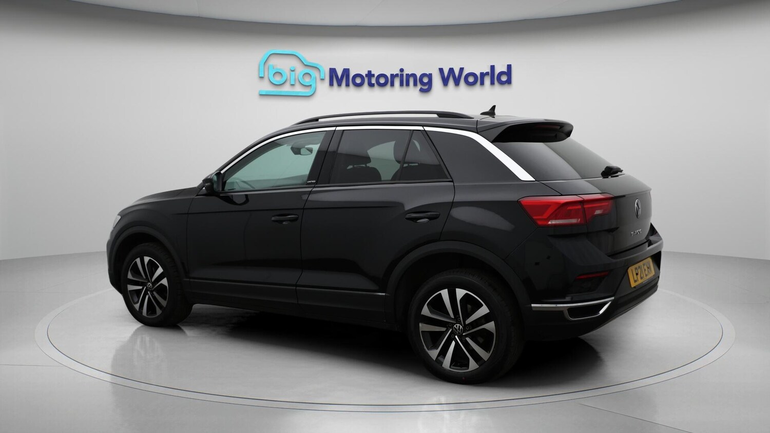 Used Volkswagen T-Roc 2021 for sale - 76348843: Photo 6