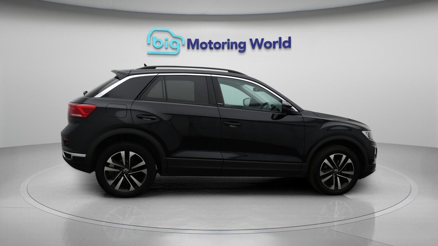 Used Volkswagen T-Roc 2021 for sale - 76348843: Photo 9