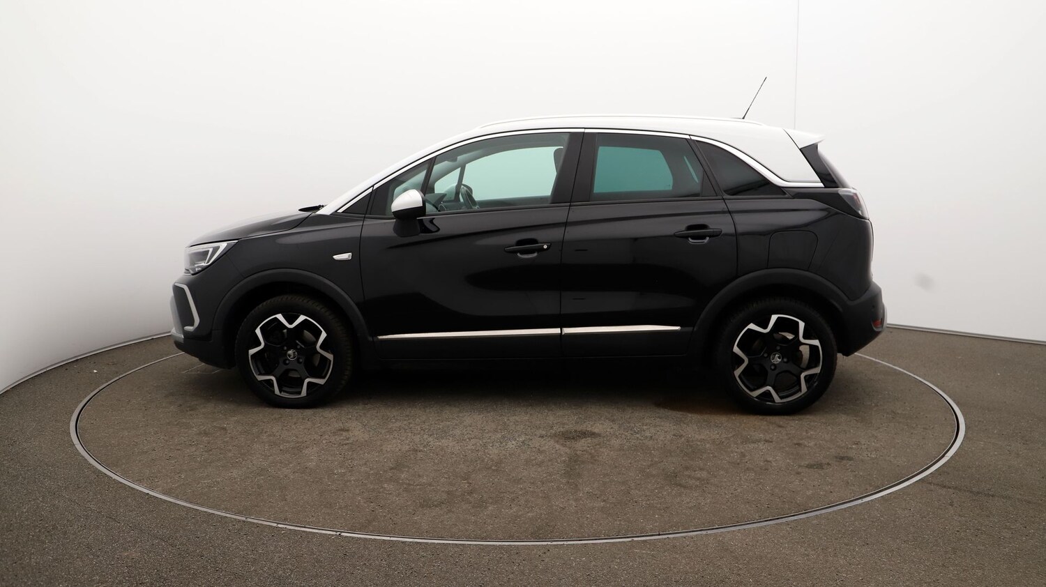 Used Vauxhall Crossland for sale - 76979973: Photo 64