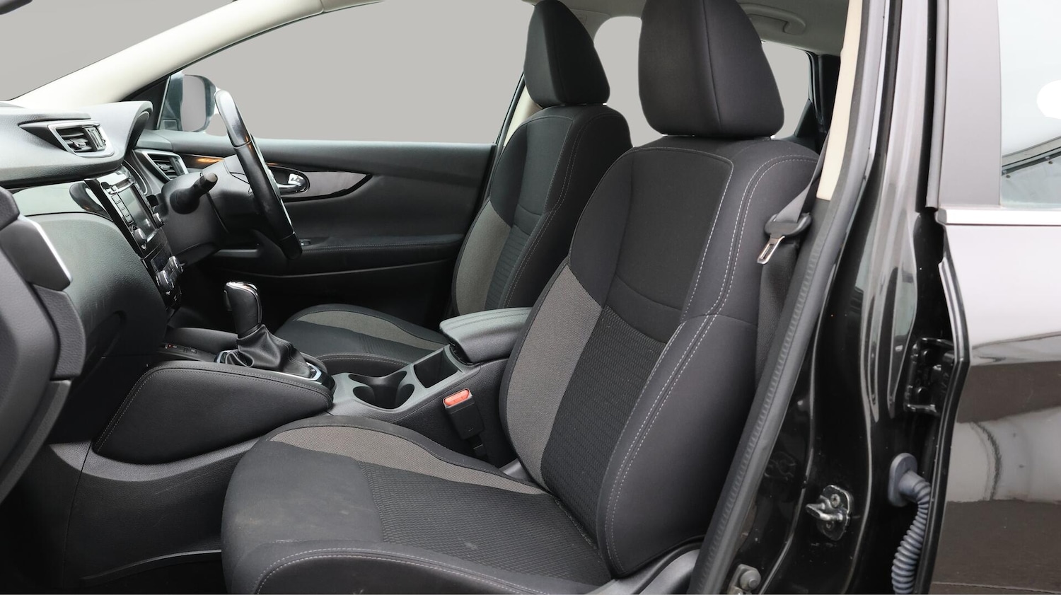 Used Nissan Qashqai 2021 for sale - 76389180: Photo 15