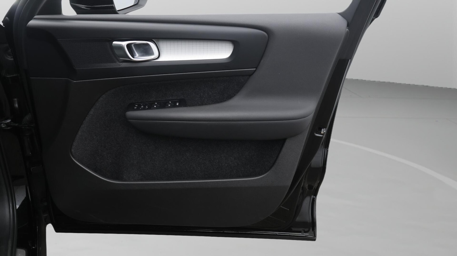 Used Volvo XC40 2022 for sale - 76646301: Photo 16