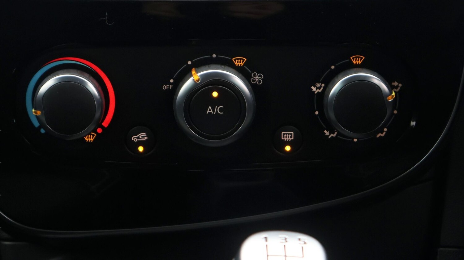 Used Renault Clio 2019 for sale - 77349968: Photo 12