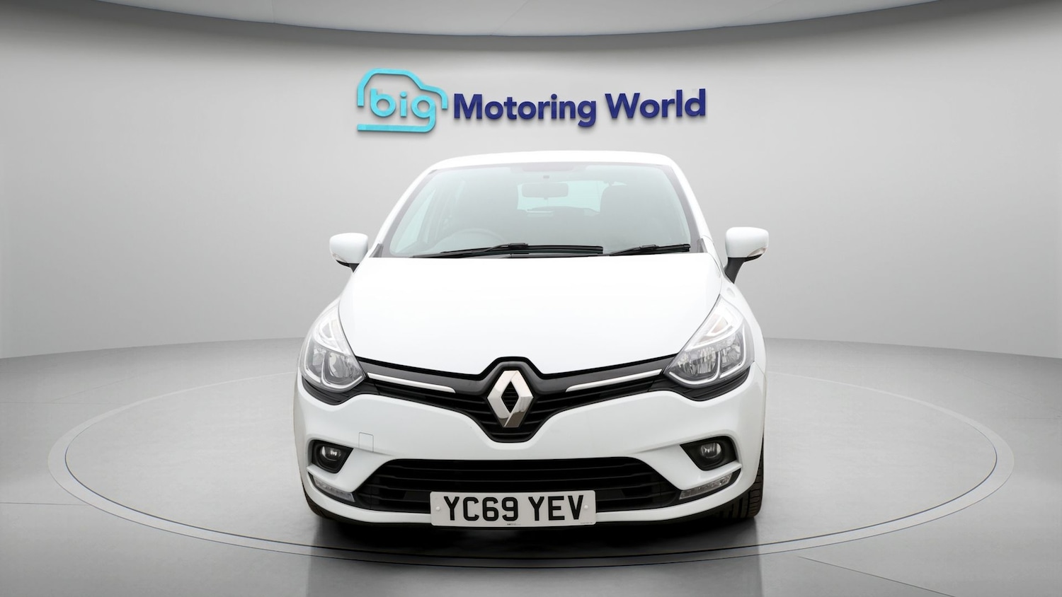 Used Renault Clio 2019 for sale - 77349968: Photo 2
