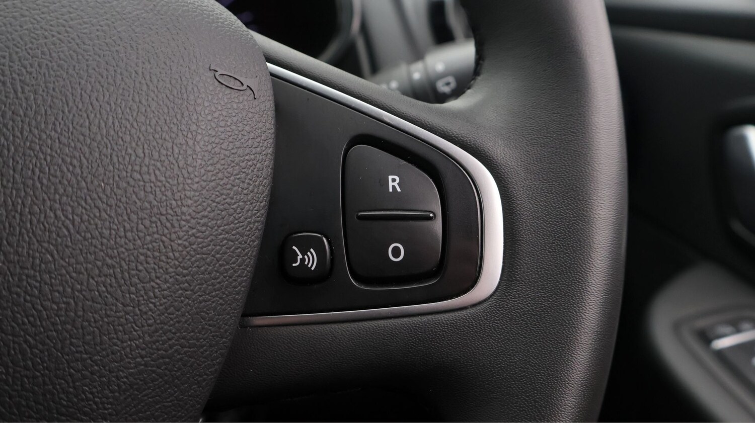 Used Renault Clio 2019 for sale - 77349968: Photo 24