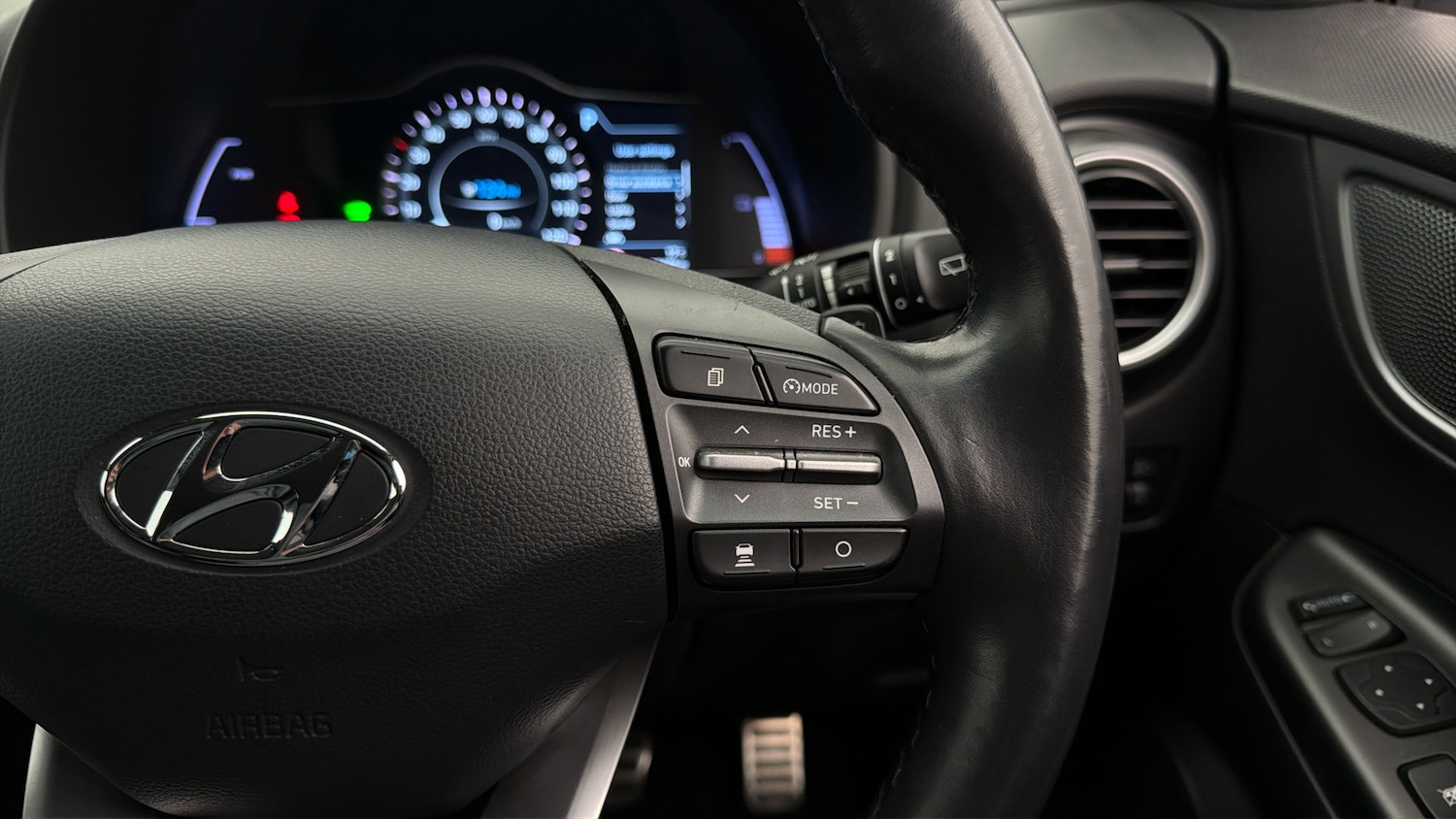 Used Hyundai KONA 2020 for sale - 77989457: Photo 24