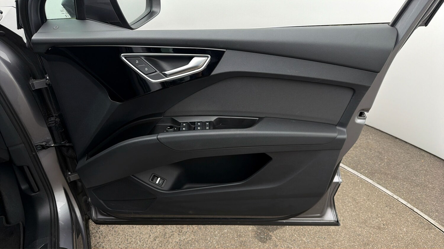 Used Audi Q4 e-tron 2023 for sale - 77951174: Photo 14