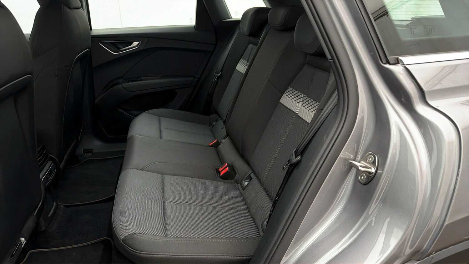 Used Audi Q4 e-tron 2023 for sale - 77951174: Photo 15