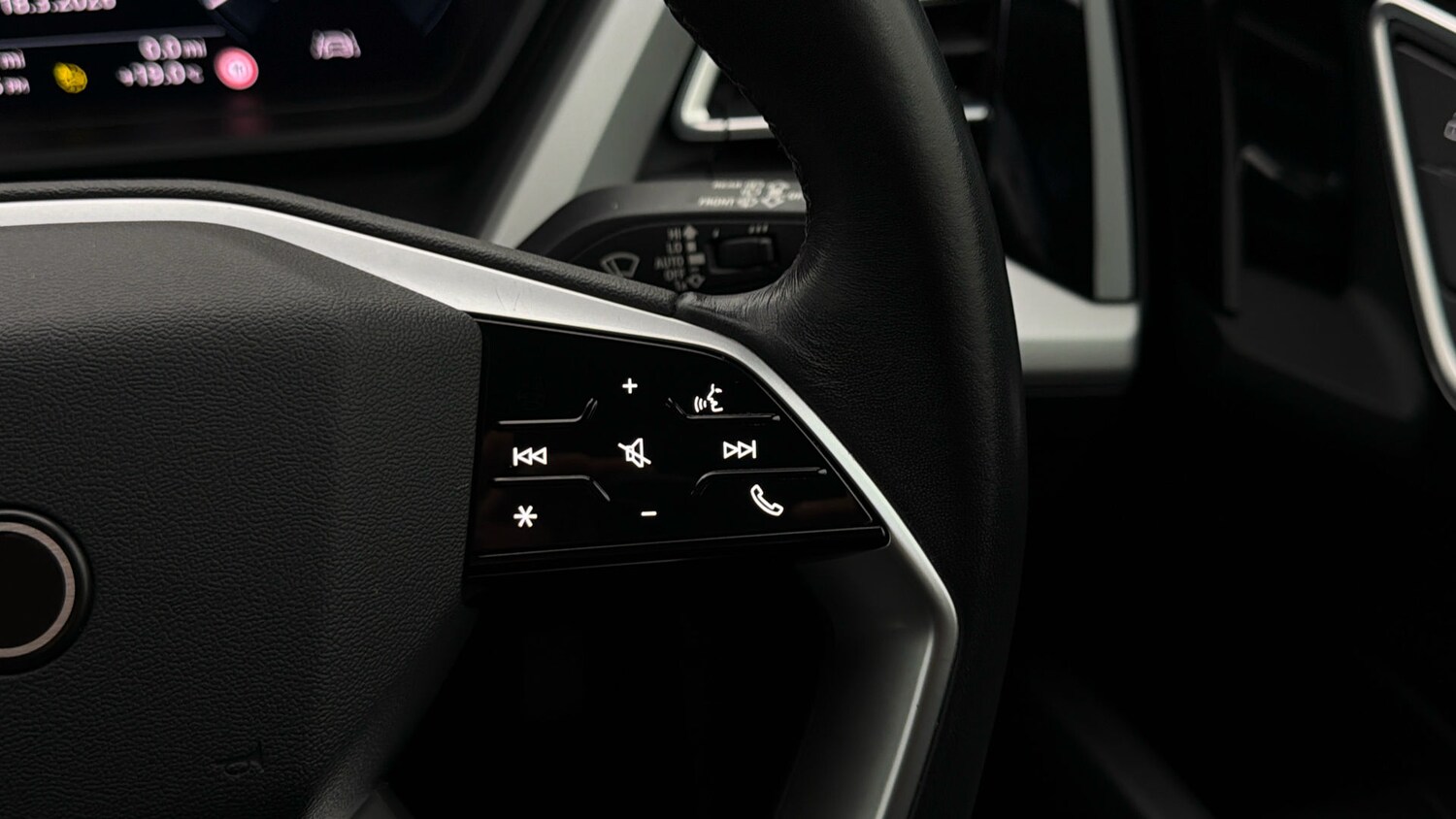 Used Audi Q4 e-tron 2023 for sale - 77951174: Photo 23