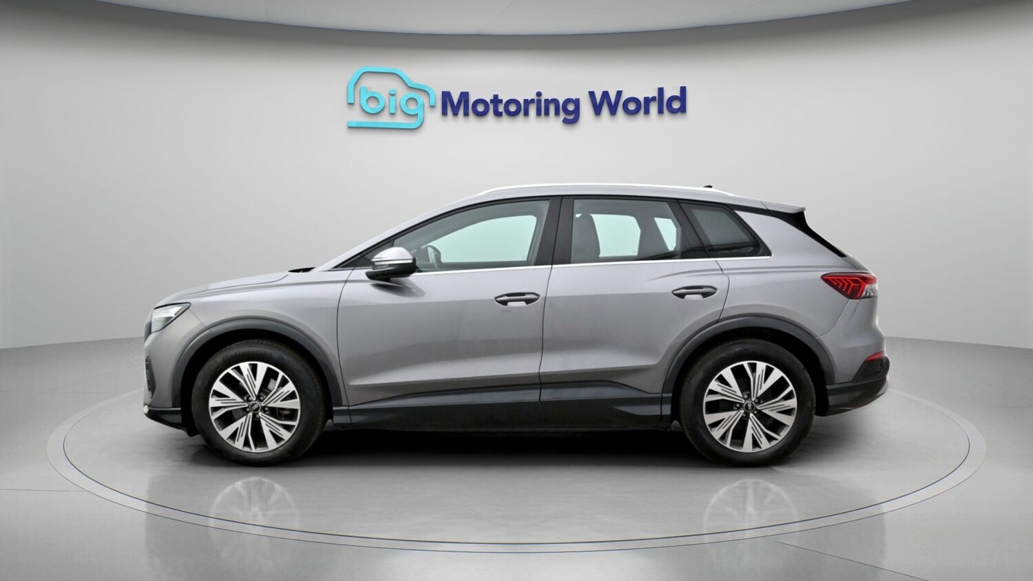 Used Audi Q4 e-tron 2023 for sale - 77951174: Photo 4