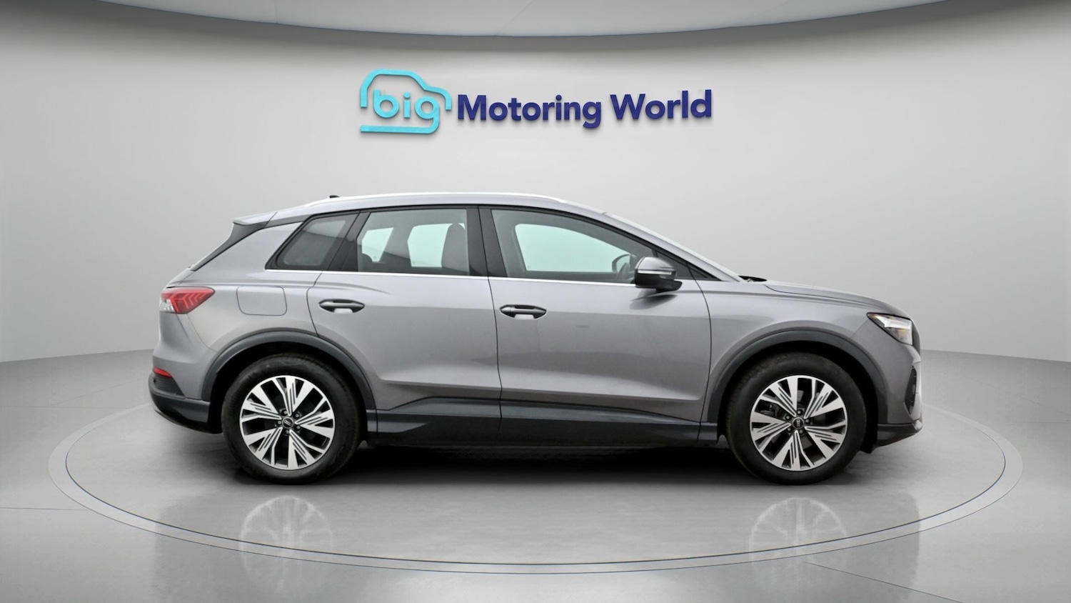 Used Audi Q4 e-tron 2023 for sale - 77951174: Photo 8