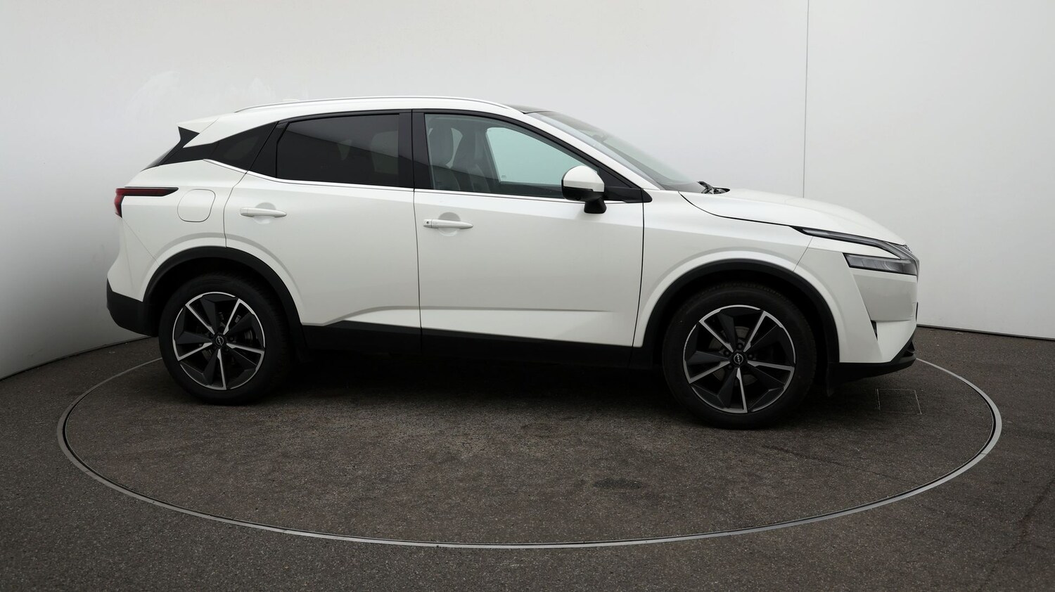 Used Nissan Qashqai for sale - 76809647: Photo 40