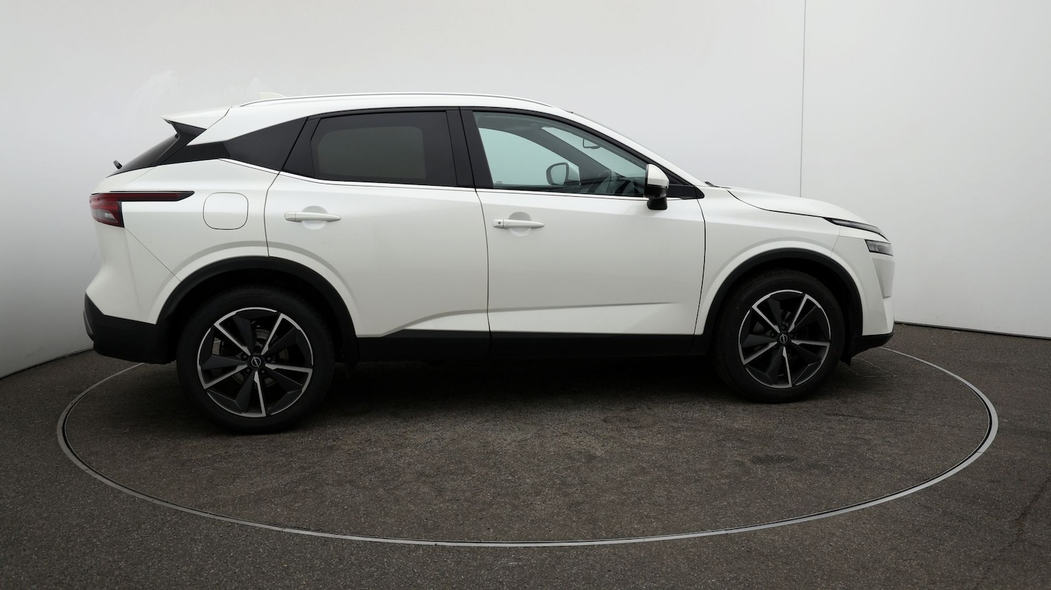 Used Nissan Qashqai for sale - 76809647: Photo 42