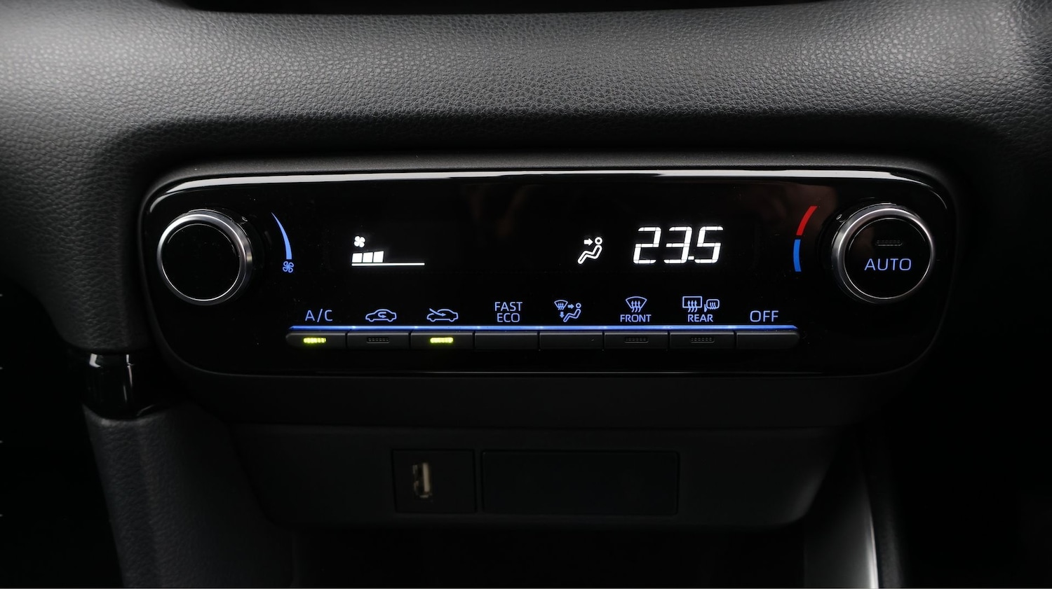 Used Mazda Mazda2 HYBRID 2022 for sale - 77324601: Photo 12