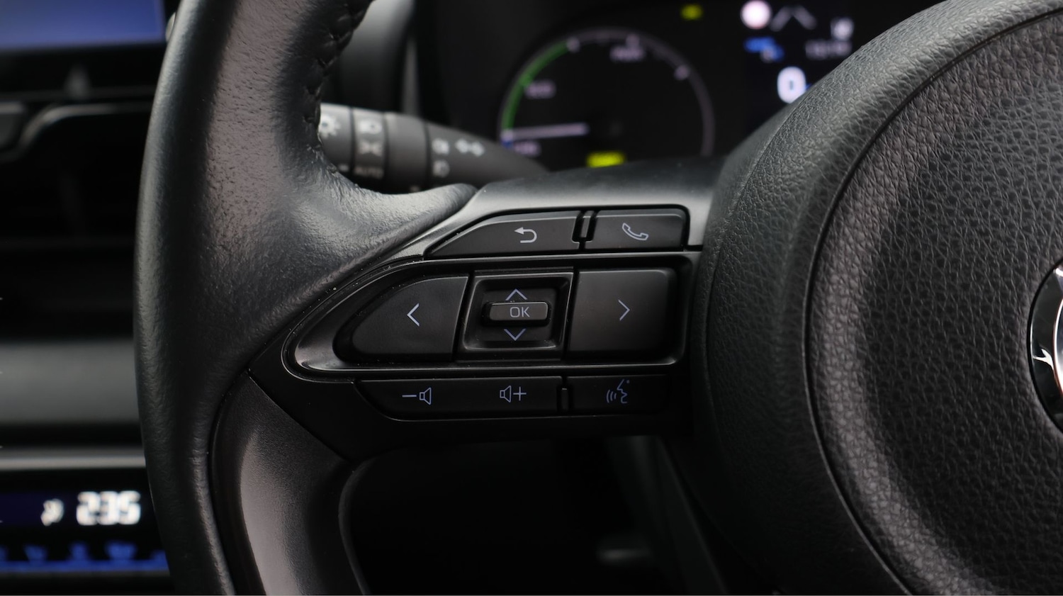 Used Mazda Mazda2 HYBRID 2022 for sale - 77324601: Photo 24