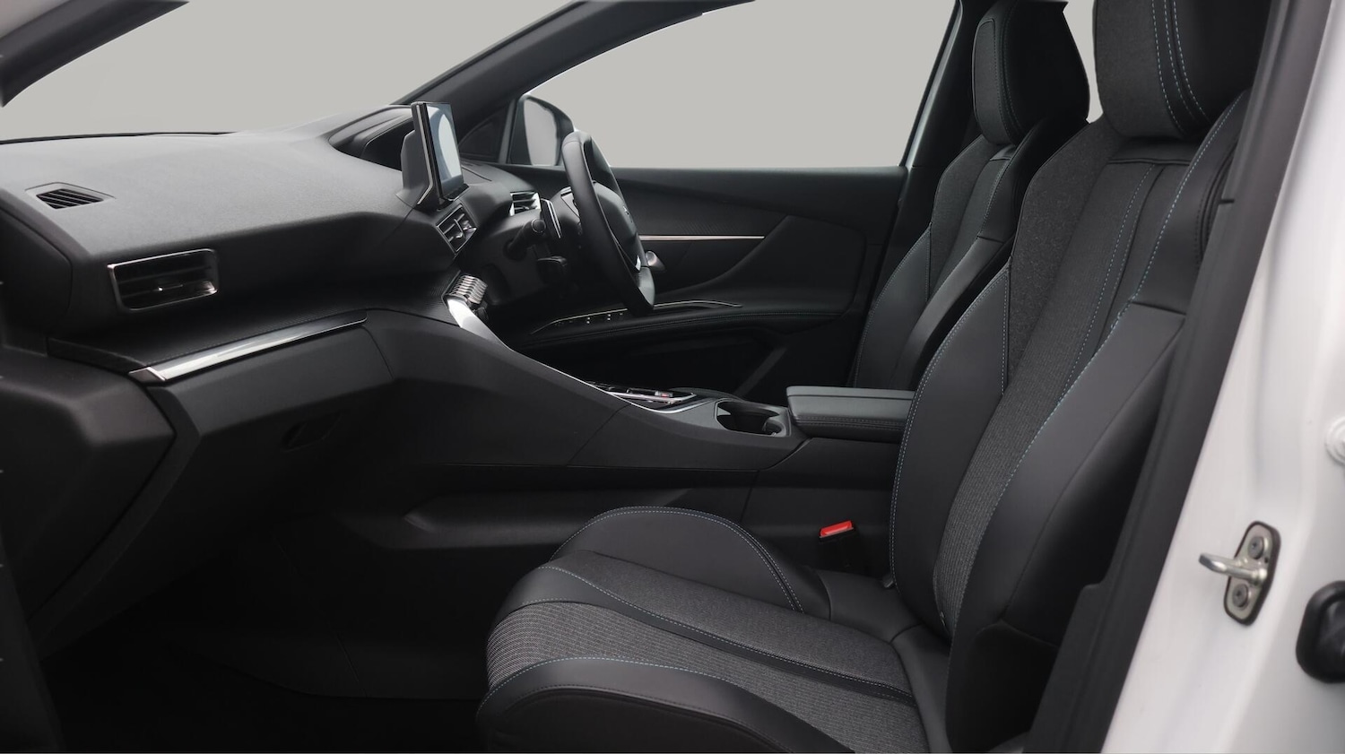 Used Peugeot 3008 2023 for sale - 76772070: Photo 15