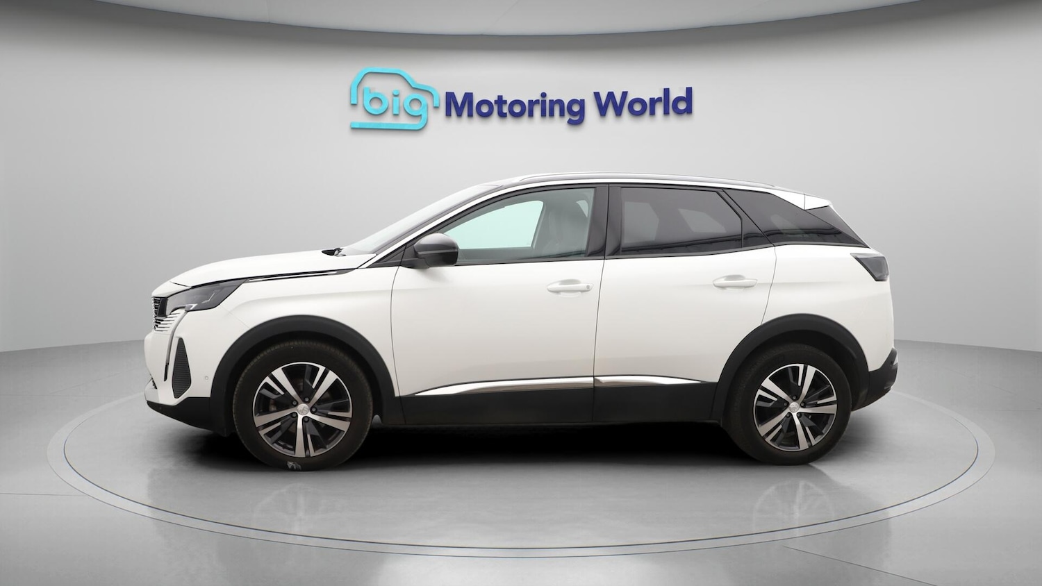 Used Peugeot 3008 2023 for sale - 76772070: Photo 5