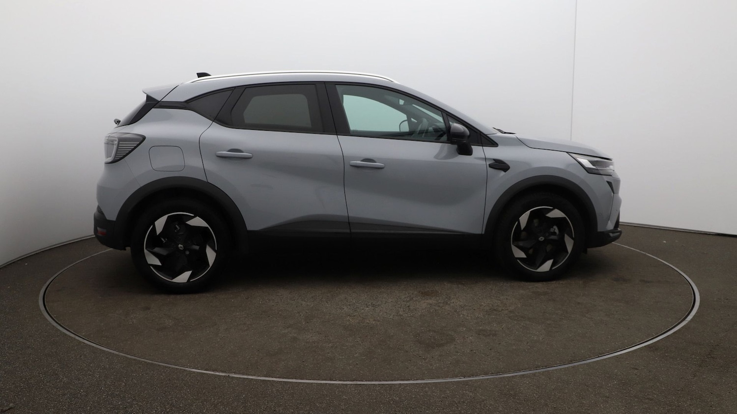 Used Renault Captur for sale - 76809651: Photo 42