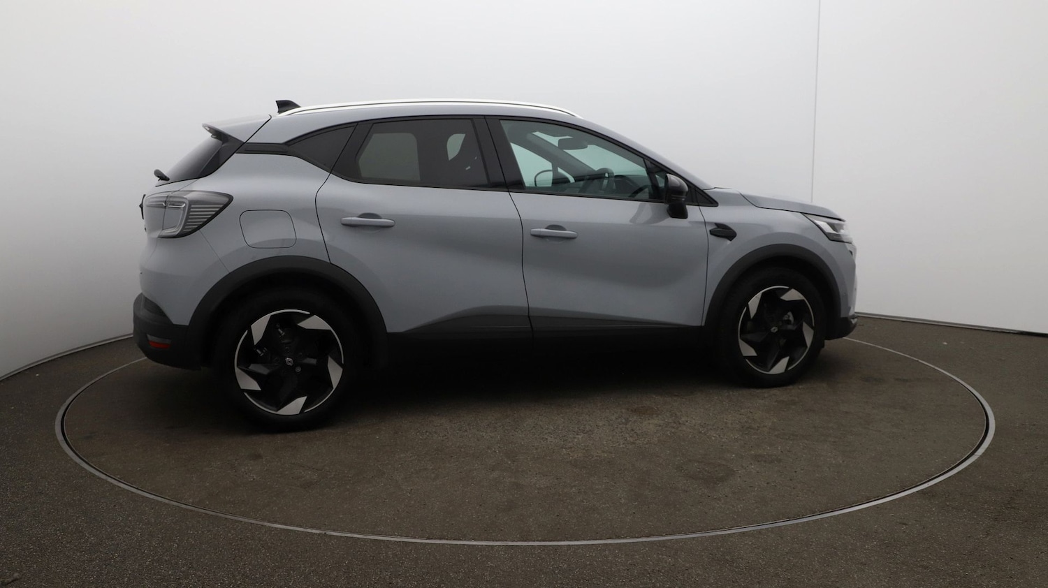 Used Renault Captur for sale - 76809651: Photo 43