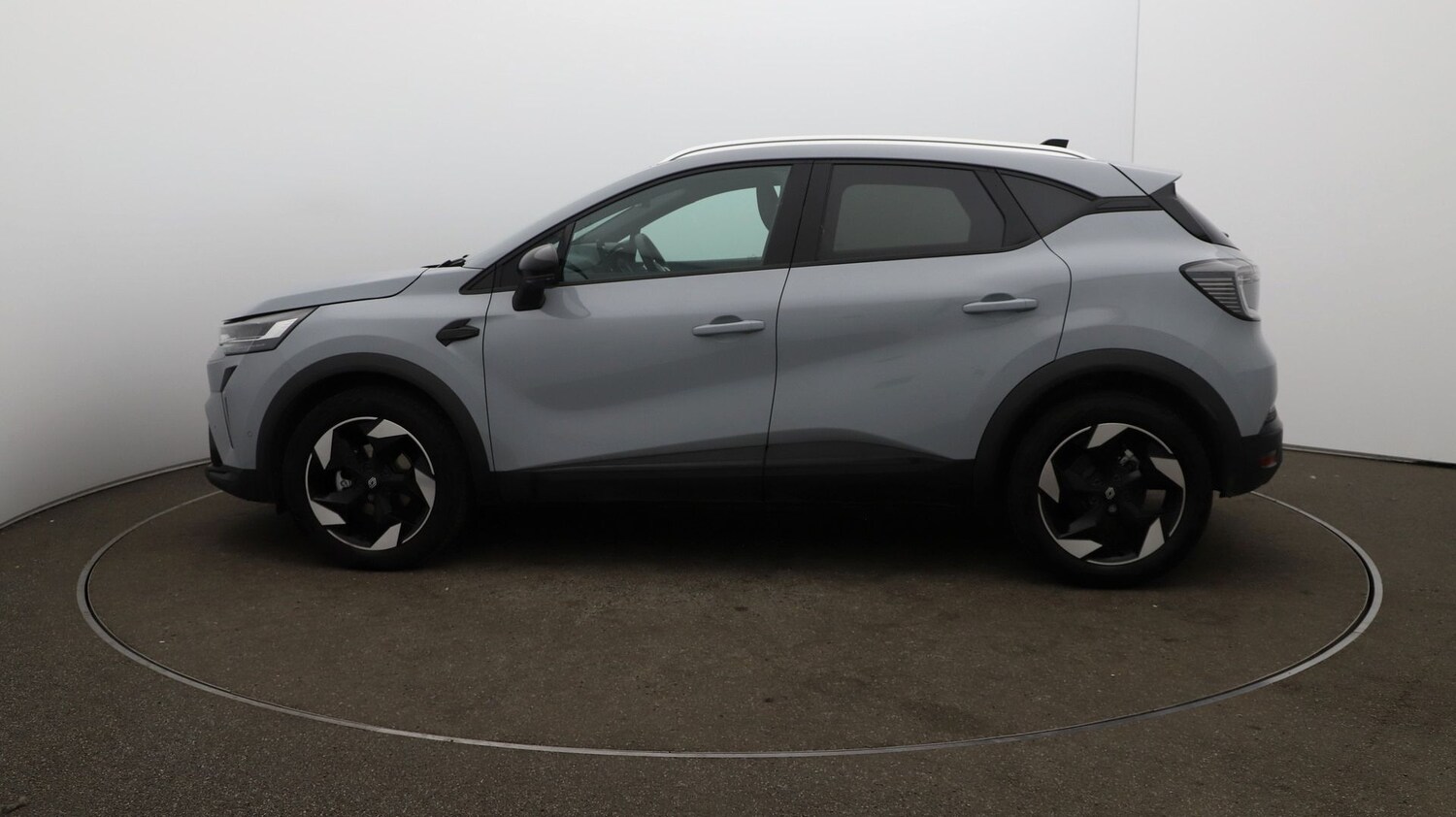 Used Renault Captur for sale - 76809651: Photo 56