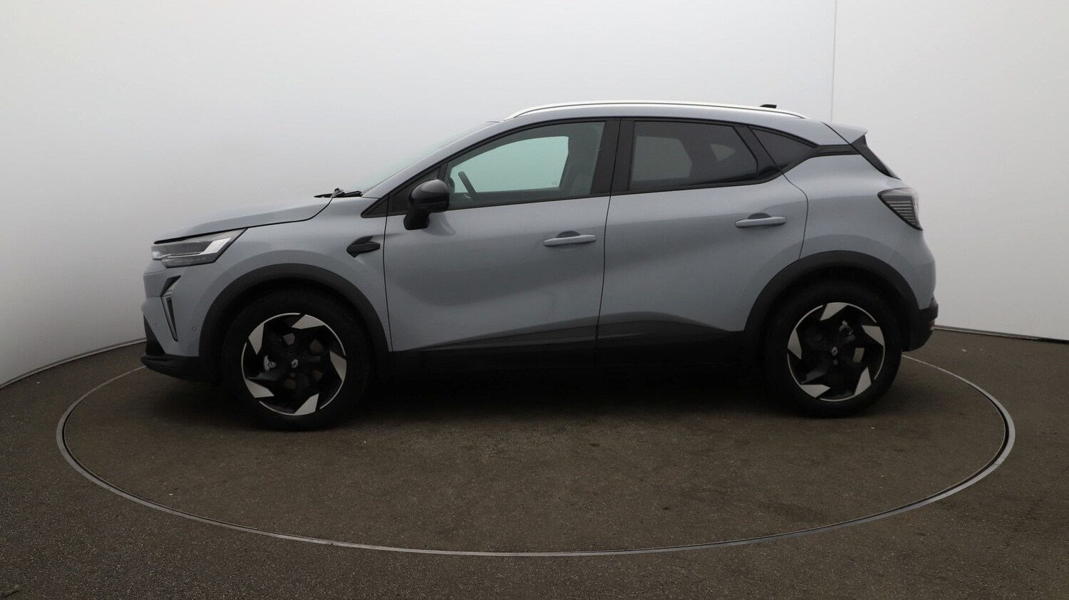 Used Renault Captur for sale - 76809651: Photo 57