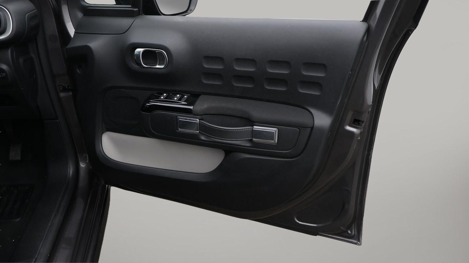 Used Citroen C3 2023 for sale - 76613368: Photo 16