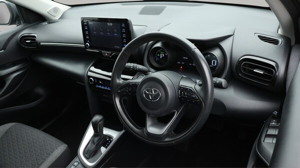 Used Toyota Yaris Cross 2023 for sale - 76336342: Photo 10