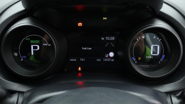 Used Toyota Yaris Cross 2023 for sale - 76336342: Photo 11