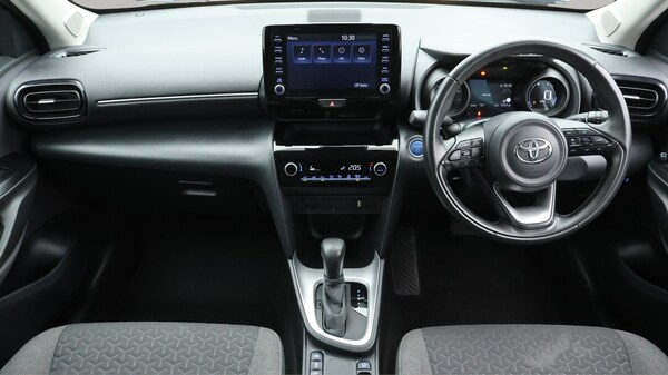 Used Toyota Yaris Cross 2023 for sale - 76336342: Photo 14