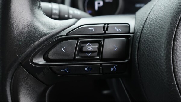 Used Toyota Yaris Cross 2023 for sale - 76336342: Photo 21