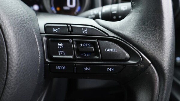 Used Toyota Yaris Cross 2023 for sale - 76336342: Photo 22
