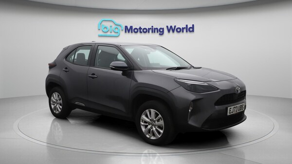 Used Toyota Yaris Cross 2023 for sale - 76336342: Photo 2